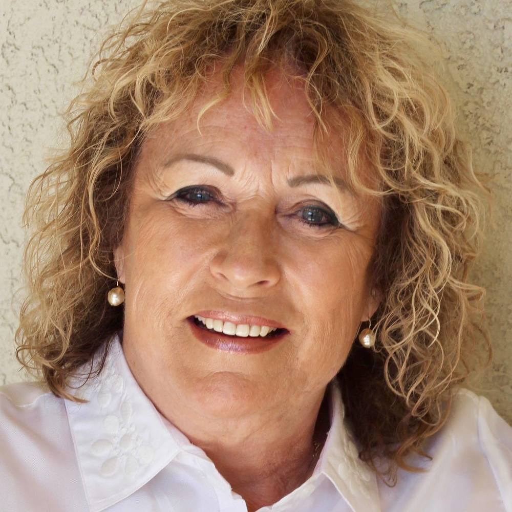 Meet your Posher, Joan